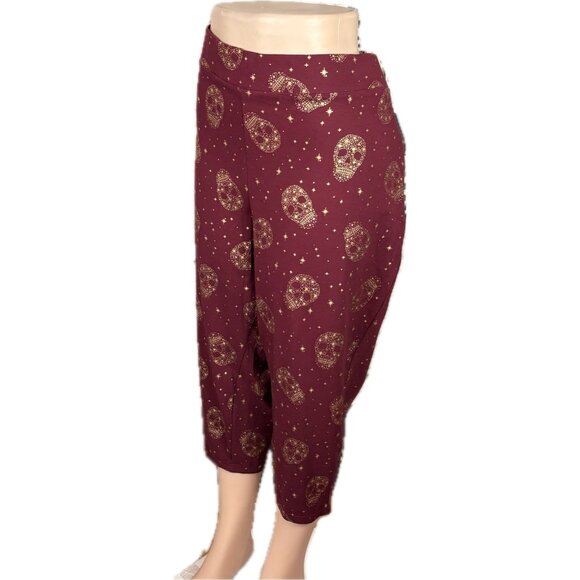 Torrid +6 Maroon Stretch Waist Gold Foil Metallic Skulls Cotton Crop Leggings - Picture 5 of 6